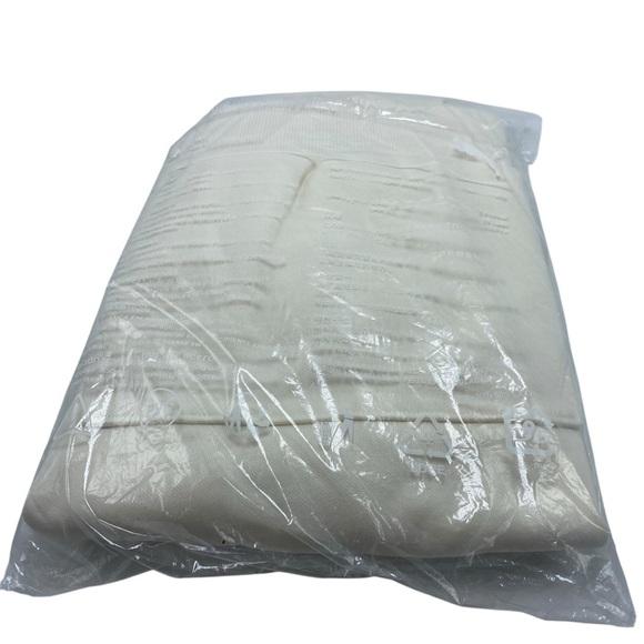 Puma ESS embroidery hoodie FL white 67000499 sweatshirt size medium - Picture 3 of 3